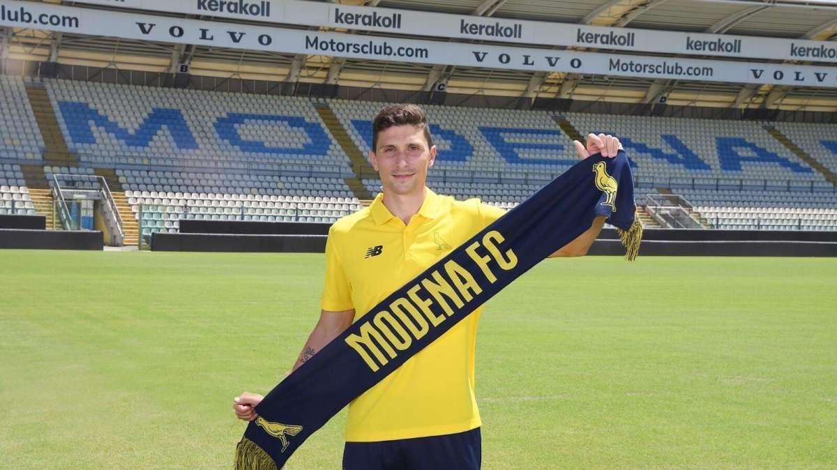 UFFICIALE-CALDARA È GIALLOBLÙ