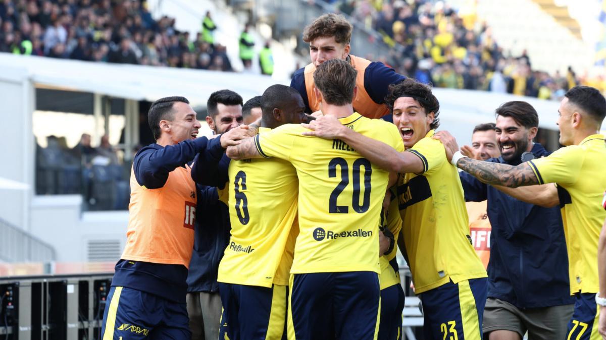 Modena-Cesena 3-0: Il gallo Belotti, canta due volte