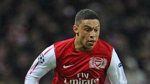 The Sun: El Chelsea ofrece 27 millones por Oxlade-Chamberlain 