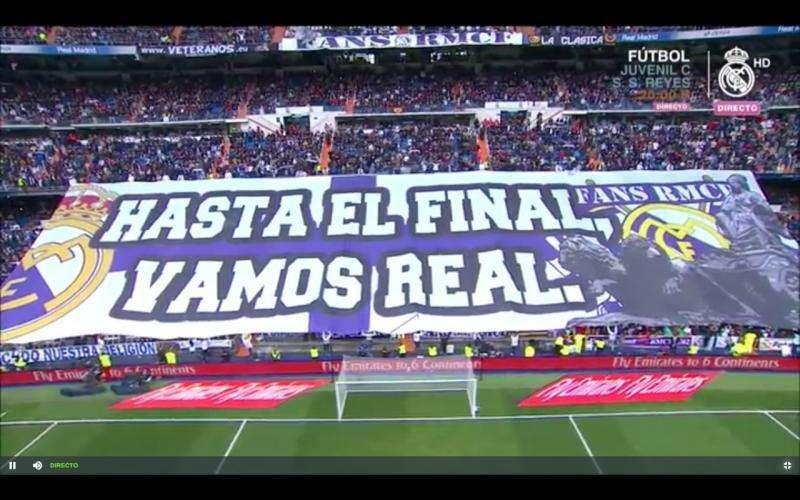 FOTO y VÍDEO - Gran tifo para animar al Madrid en el Bernabéu