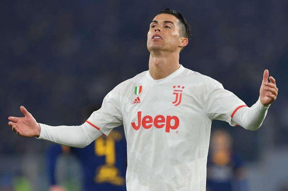Sarri: "Molesta ver a alguien con más Balones de Oro que Cristiano"
