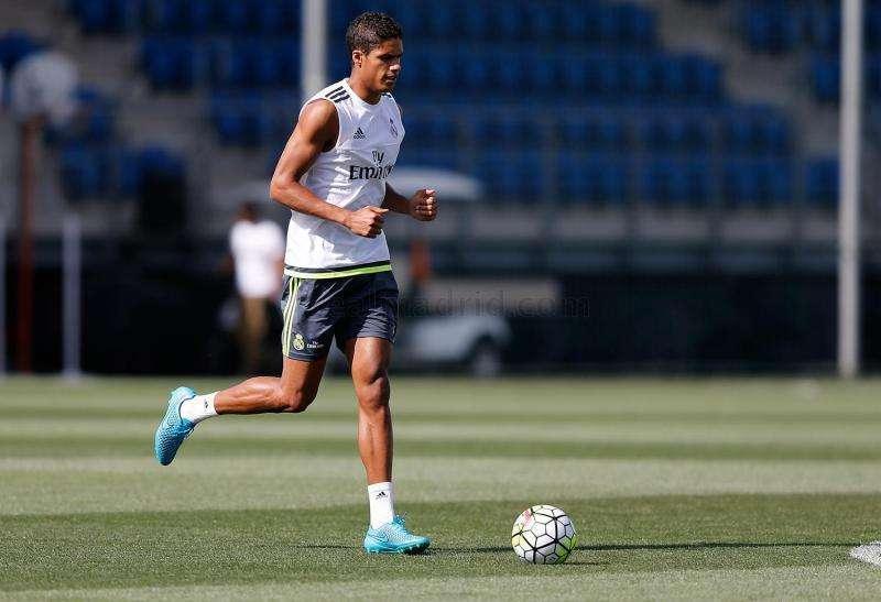 CaughtOffside: Varane uno de los posibles sustitutos para Terry