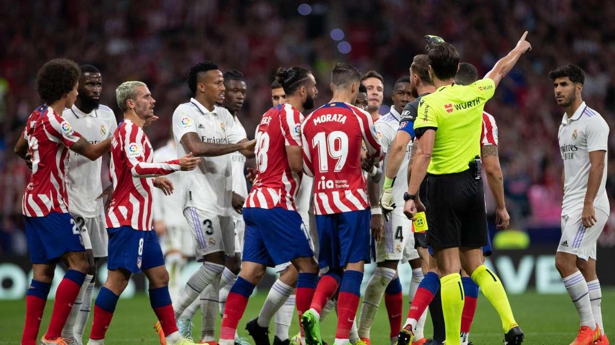 LaLiga denuncia un total de 24 actos violentos en el derbi, 20 de ellos del Atlético de Madrid