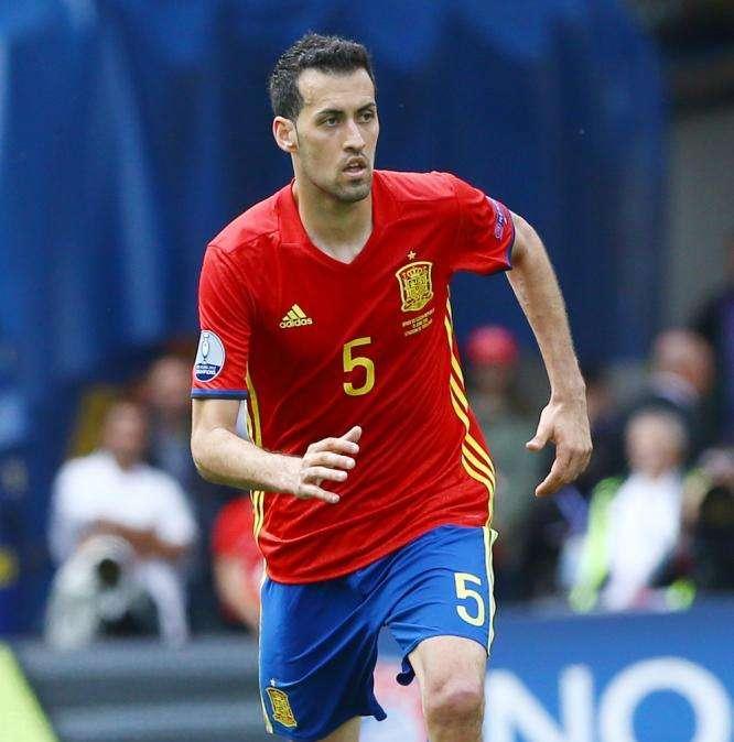 Busquets: "Nos gustaría hacer más goles y cerrar los partidos"