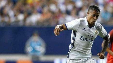 Okdiario - Los motivos del Madrid para no fichar: La inclusión del Castilla
