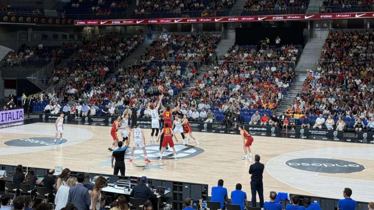 La selección de baloncesto pierde frente a Italia y deja muchas dudas