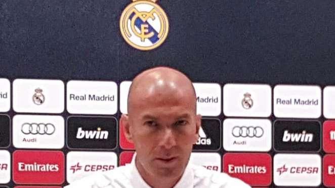 DIRECTO BD - Zidane: "Casemiro tiene que aguantar con las tarjetas. No tenemos que olvidar de dónde venimos"