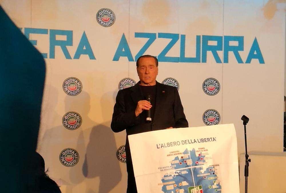 El excéntrico objetivo de Berlusconi: "Jugadores italianos sin barba ni tatuajes"