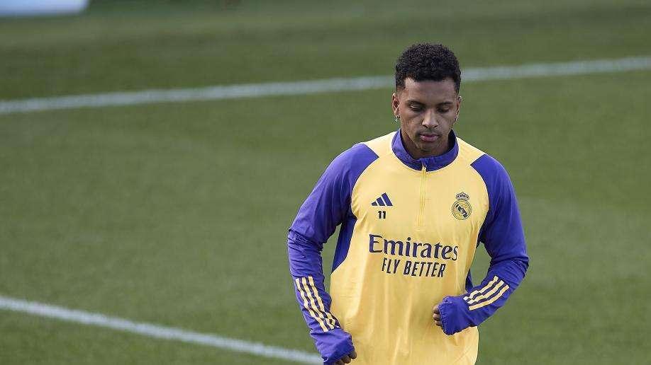Rodrygo da el susto en Valdebebas y se confirma una baja en el Real Madrid