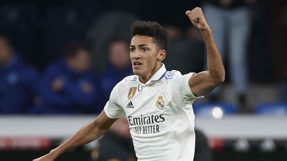 ¿Álvaro Rodríguez titular?