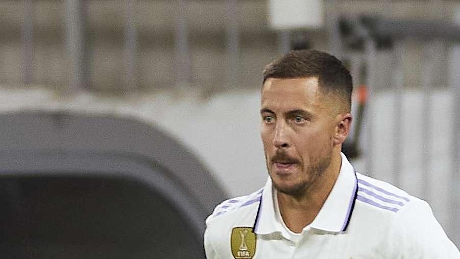 Hazard descarta la retirada y cuenta con tres ofertas sobre la mesa
