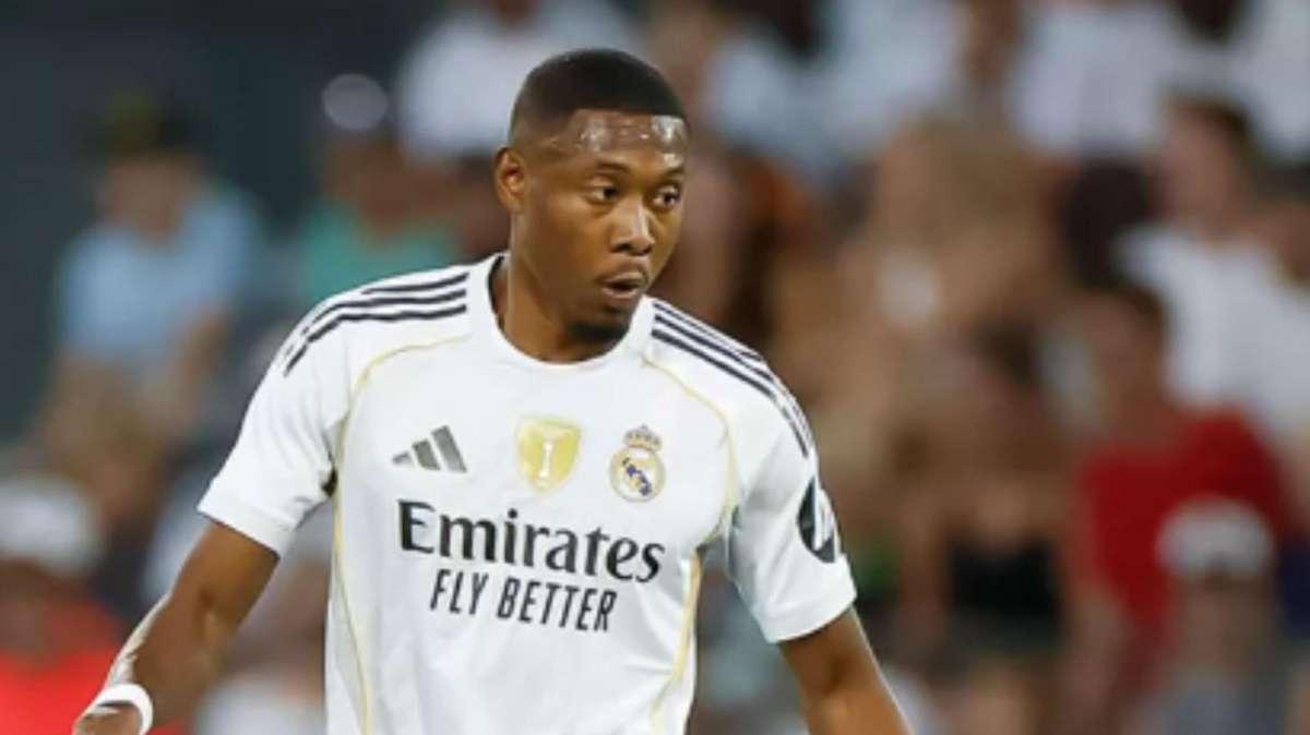 David Alaba reapareció de forma circunstancial por las bajas en defensa