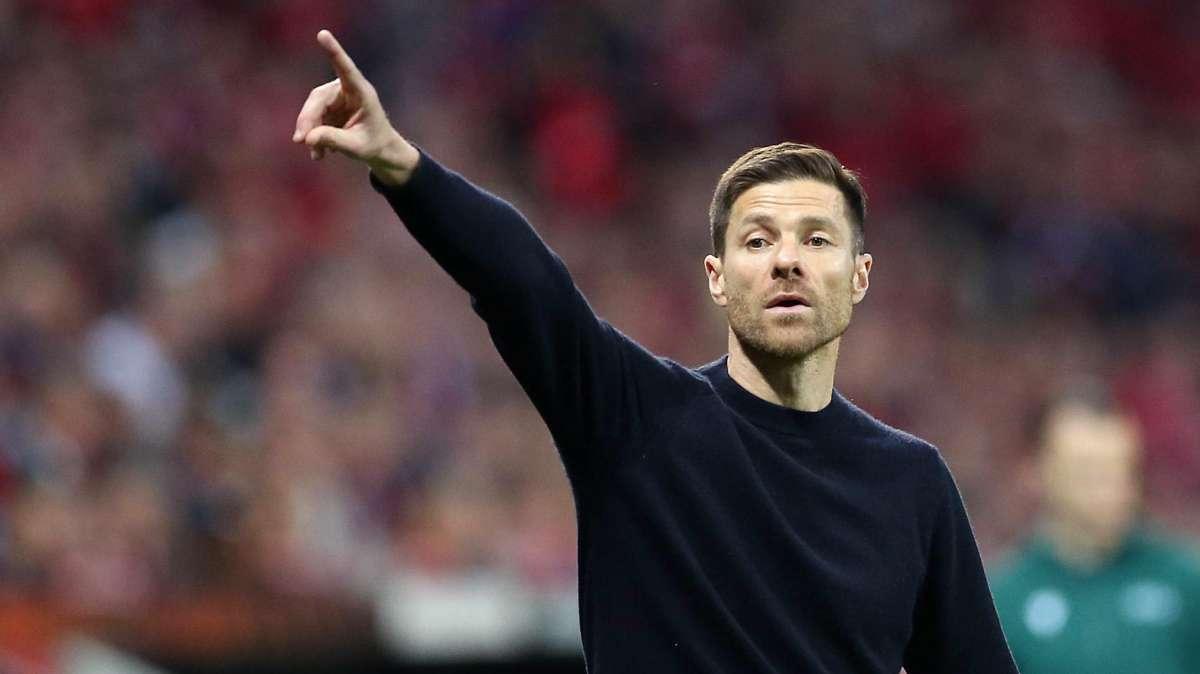 El Leverkusen hace público el futuro de Xabi Alonso, alerta Mbappé...