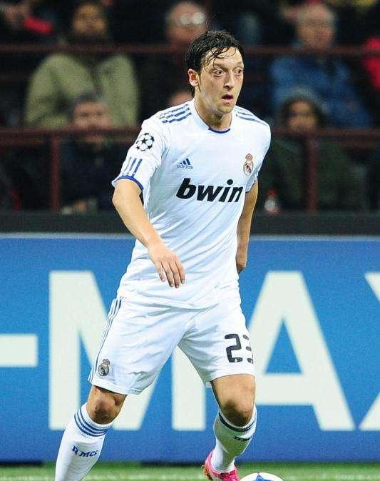 Özil habla de su autobiografía: "Quiero explicar a los fans por qué deje el Madrid"