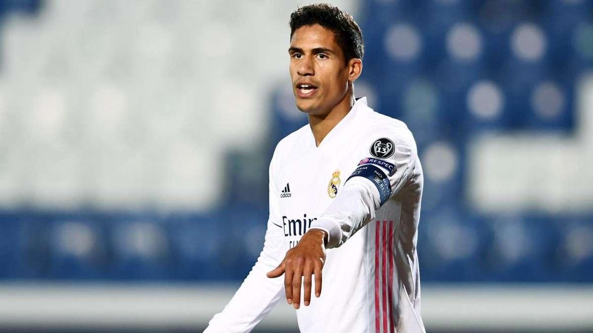 Fichajes | El Real Madrid ya tiene decidido quién sustituirá a Varane