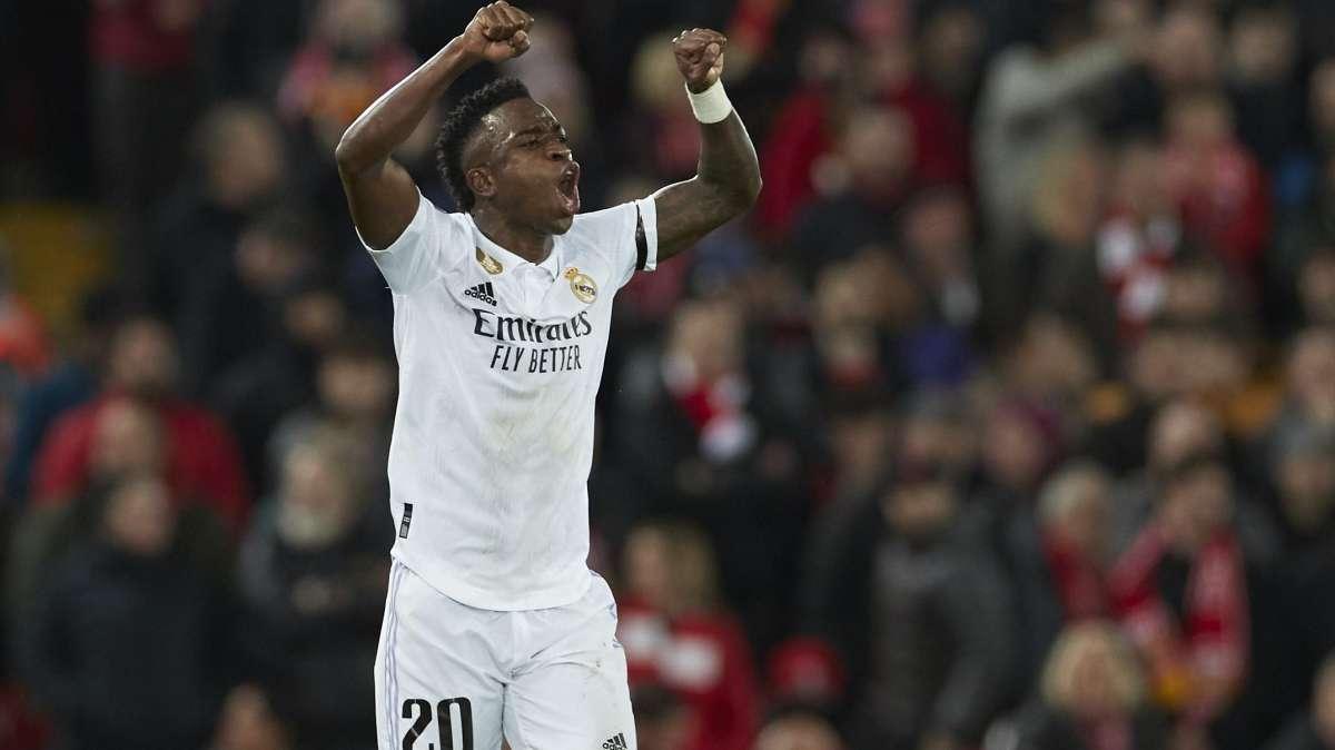 Vinicius Junior se aproxima a Adidas