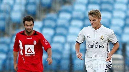 Odegaard, pitado por primera vez en el Di Stéfano