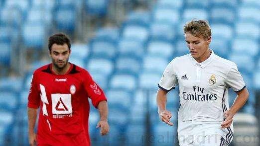 Mikaël Silvestre: "El interés del Stade Rennais en Odegaard no está olvidado"