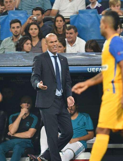 Sport - Zidane desmonta la teoría de Sergio Ramos sobre los árbitros