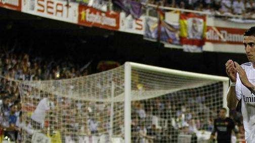 Di María amenaza al PSG con escuchar ofertas del United