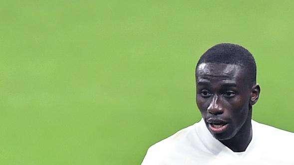 Real Madrid | Fin a los rumores: Mendy no se marcha del Bernabéu
