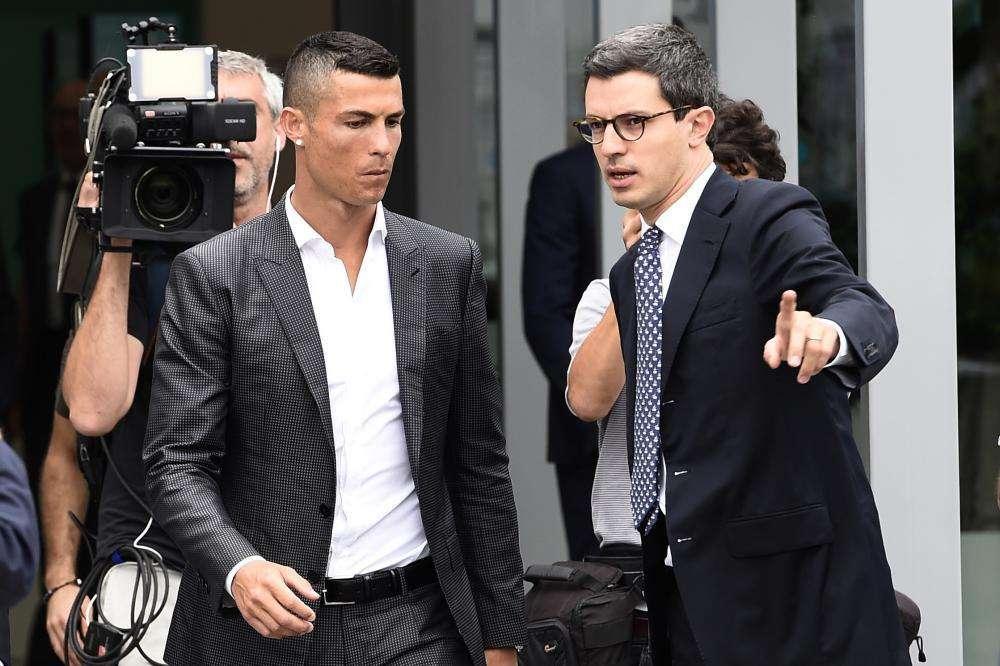 VÍDEO - Cristiano entró a la revisión médica cantando "Juve, Juve"
