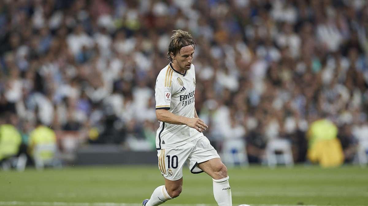 DOBLE CAMBIO EN EL REAL MADRID | Entran Modric y Camavinga por Tchouaméni y Joselu