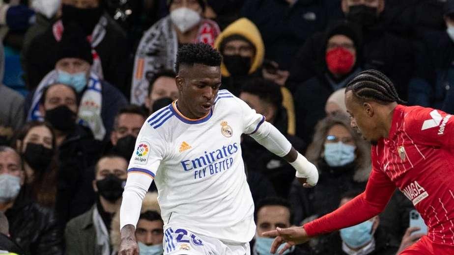 Koundé acelera su recuperación y apunta al clásico