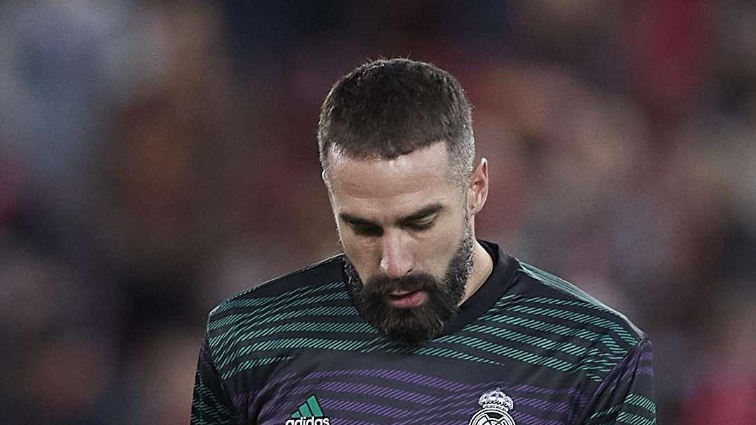 Carvajal se entrena con el grupo y Ancelotti prueba dos sistemas distintos