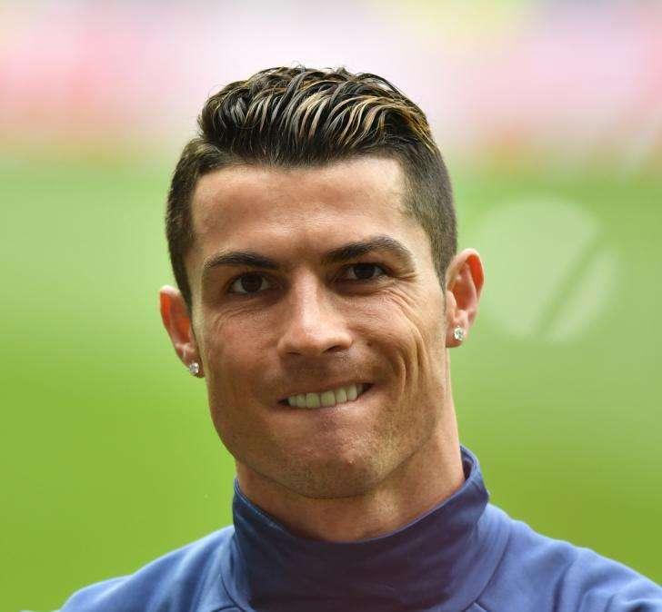 UOL - Bölöni, padrino de Cristiano: "Su cuidado del cuerpo viene siendo así desde los 11 años"
