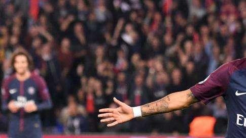 Edmílson pone fecha a la salida de Neymar del PSG