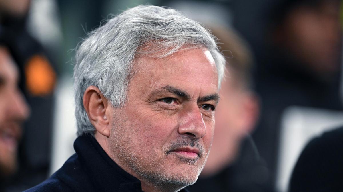 Mourinho plantea una táctica revolucionaria: laterales asimétricos