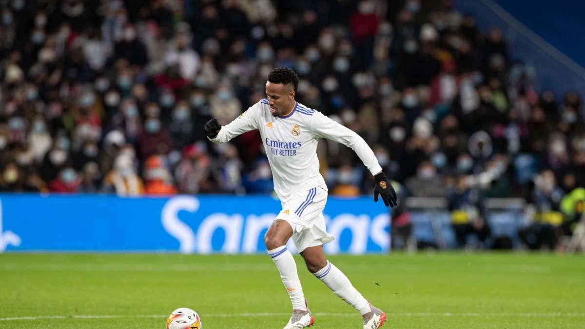 La sombra y legado en Éder Militão