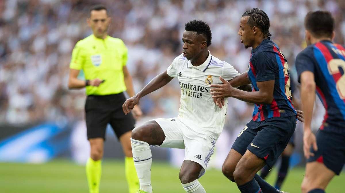 El dato que evidencia la diferencia arbitral entre Barça y Real Madrid 