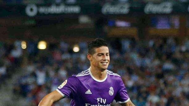 Sunday Express: El Chelsea peleará con el United por James