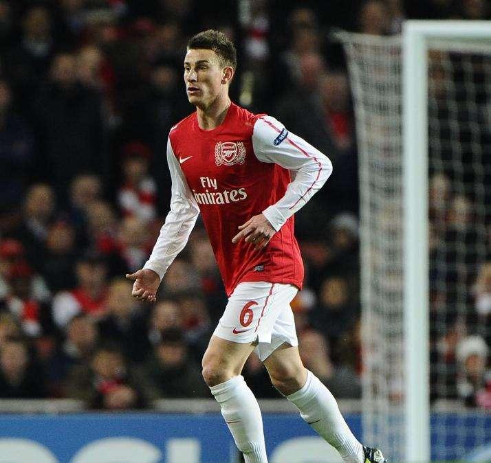 El Arsenal ya busca sustitutos por si Koscielny marcha al Madrid