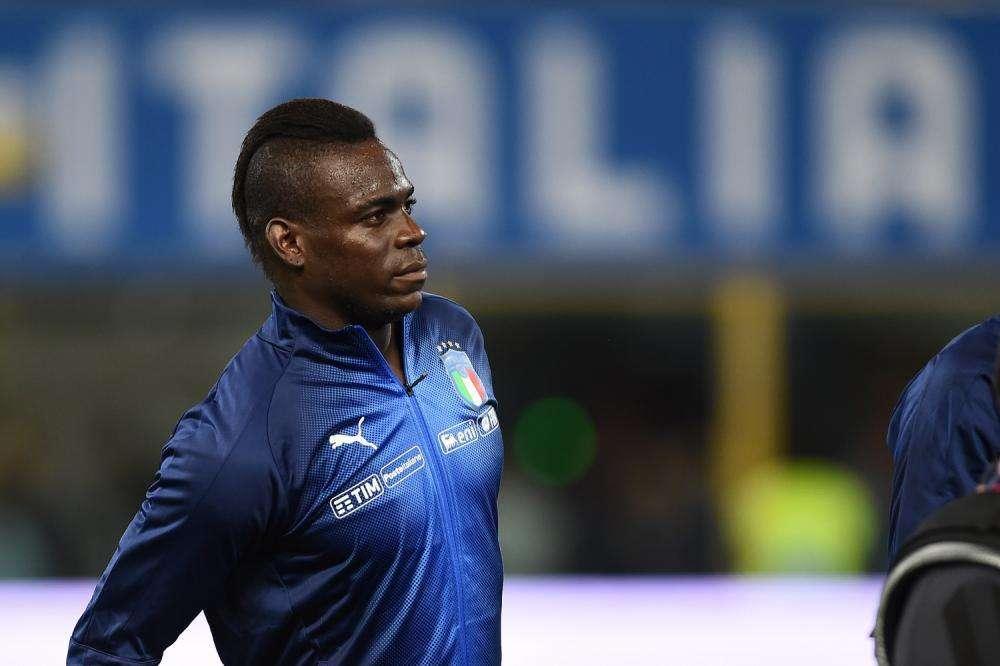 Balotelli en el ojo del huracán: llegó a pesar 100 kilos en las vacaciones
