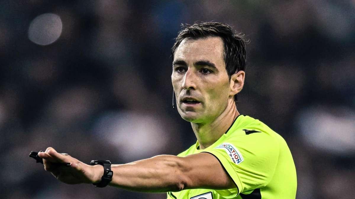 El VAR evita un nuevo escándalo de De Burgos Bengoetxea ante el Real Madrid