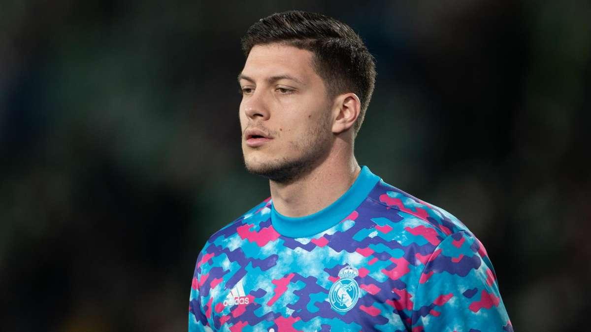 INFO BD | El Real Madrid confía en hacer caja con Jovic y liberar sus 10 'kilos' brutos