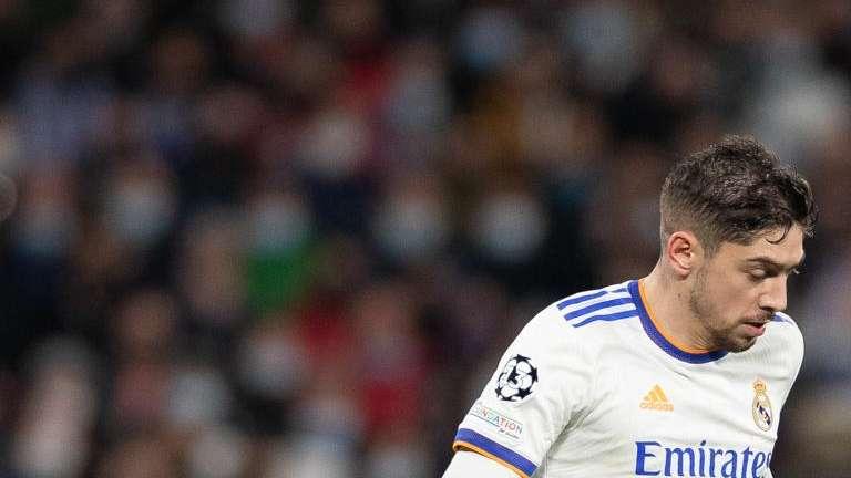 Valverde y Nacho serán titulares contra el Manchester City