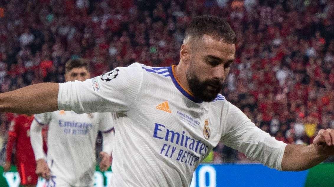 'Overbooking' en el lateral derecho del Real Madrid