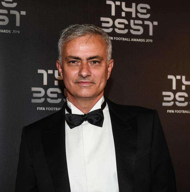 Fichajes Real Madrid, Mourinho rechaza varias ofertas y espera la llamada blanca