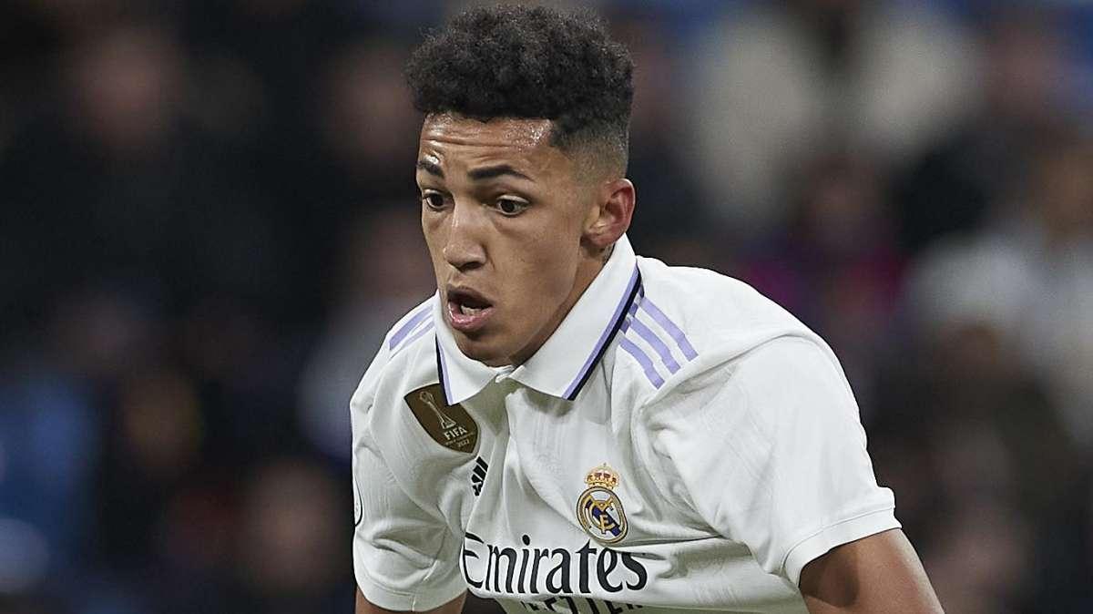 Cuatro canteranos y sin Benzema: la convocatoria del Real Madrid