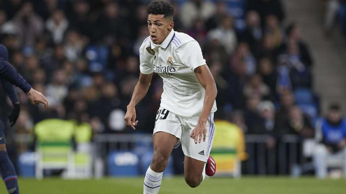 ¿Pueden Benzema y Álvaro Rodríguez jugar juntos? Ancelotti responde a BD