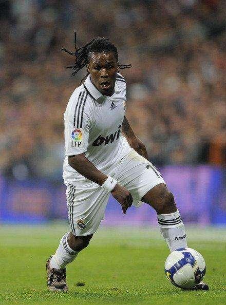 OFICIAL | Royston Drenthe ficha por un histórico club de España