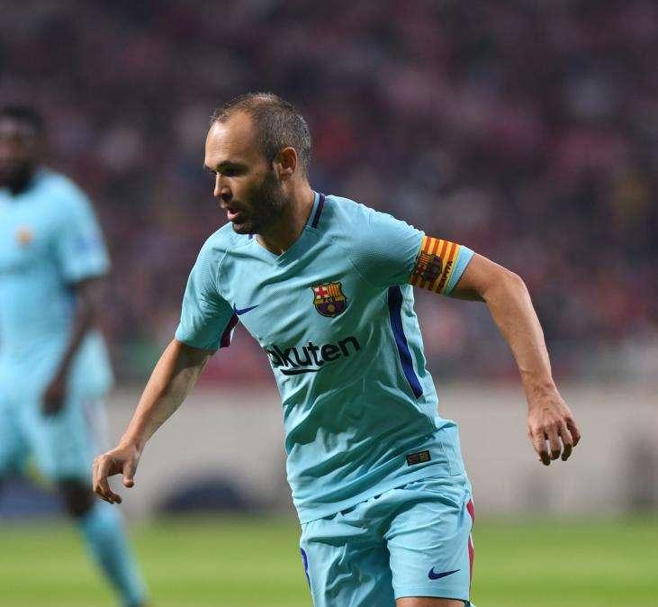 ¿Adiós a uno de los héroes de Sudáfrica?: el Camp Nou pide a Iniesta que se quede