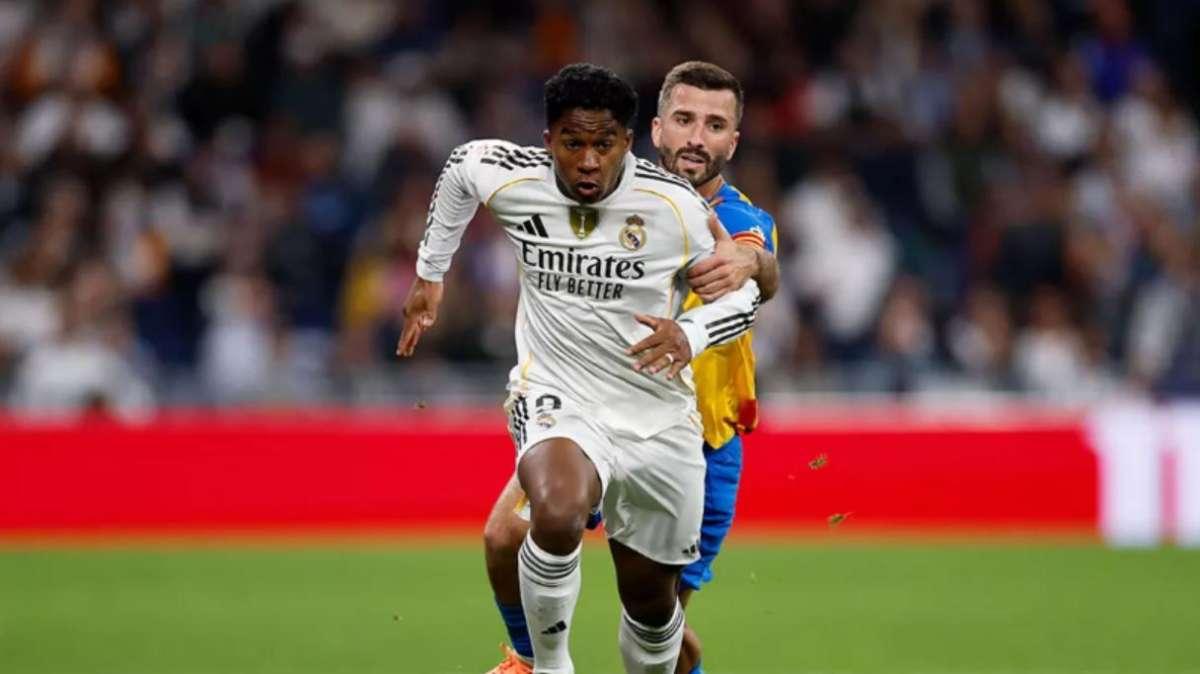 Endrick deslumbra en su debut con el Lyon: así fue su partido