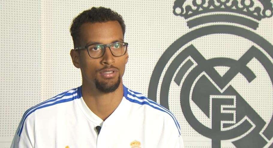 Cornelie, tras fichar por el Real Madrid: "Poder jugar aquí es genial"