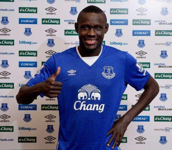 OFICIAL: Oumar Niasse, nuevo fichaje del Everton