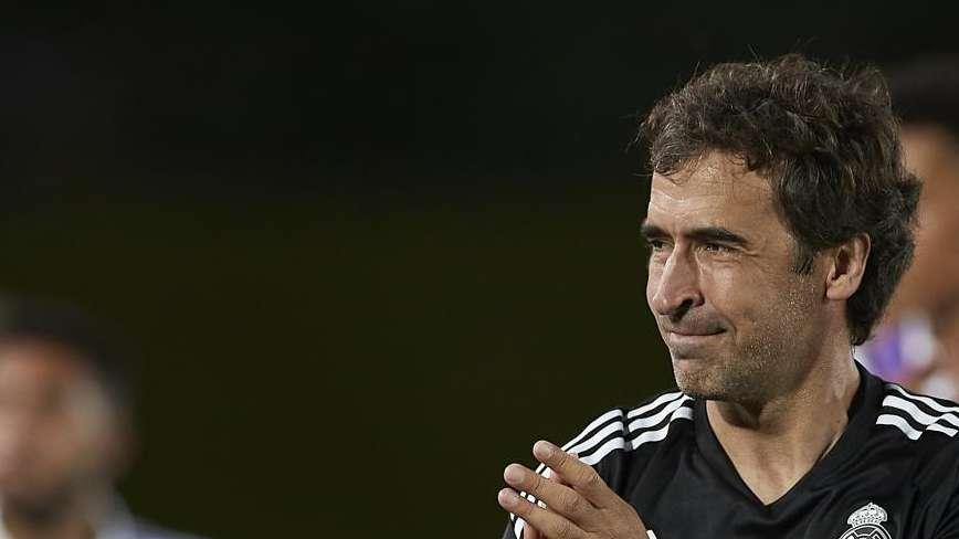 Raúl comunica al Real Madrid sus planes para la próxima temporada